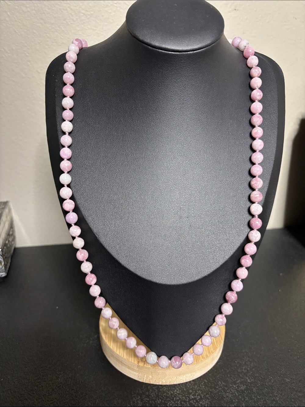 Rose Quartz Pink Beaded Women's Necklace - Elegant Gemstone Strand